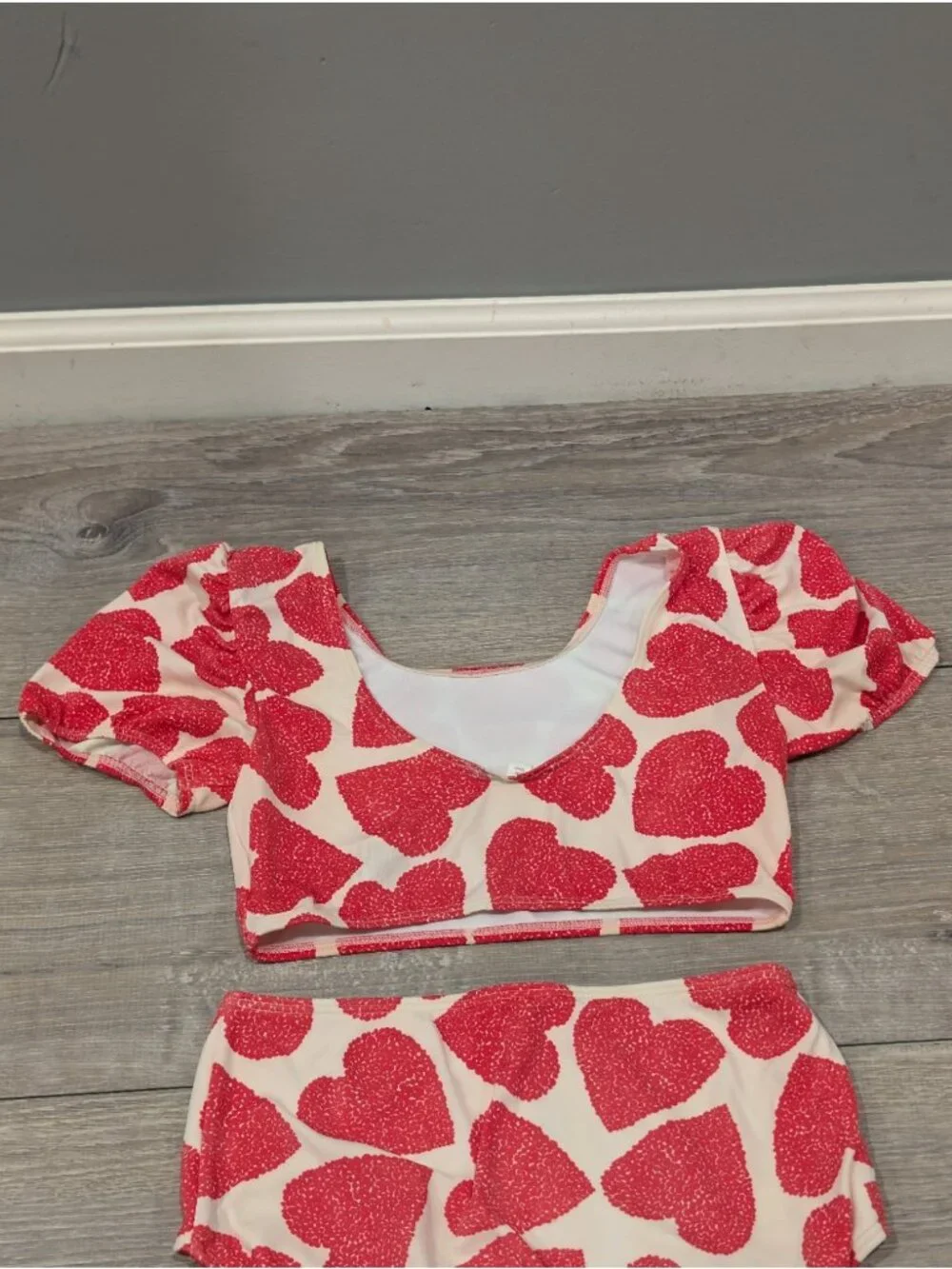Mini Boden Girls 8-9Y Puff Sleeve Bikini Two Piece Red Hearts Cream Swimsuit